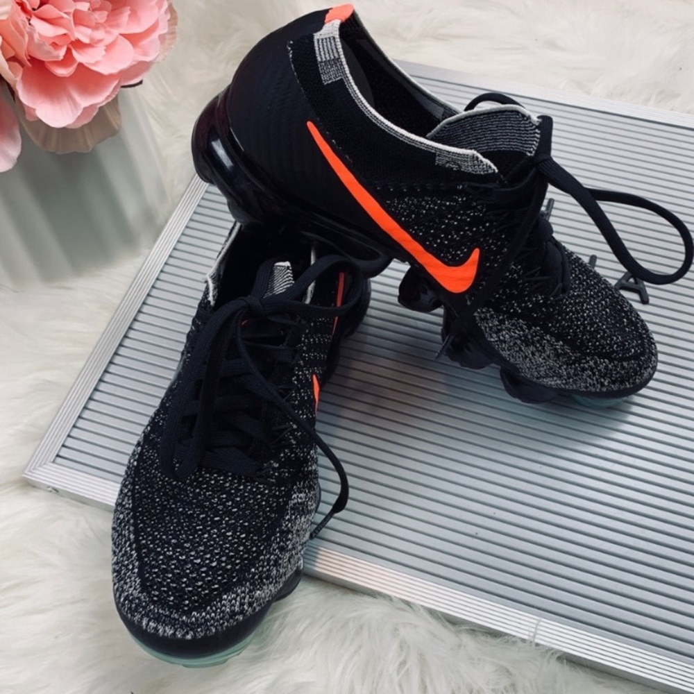 Nike Vapormax Johanna Schneider Edition